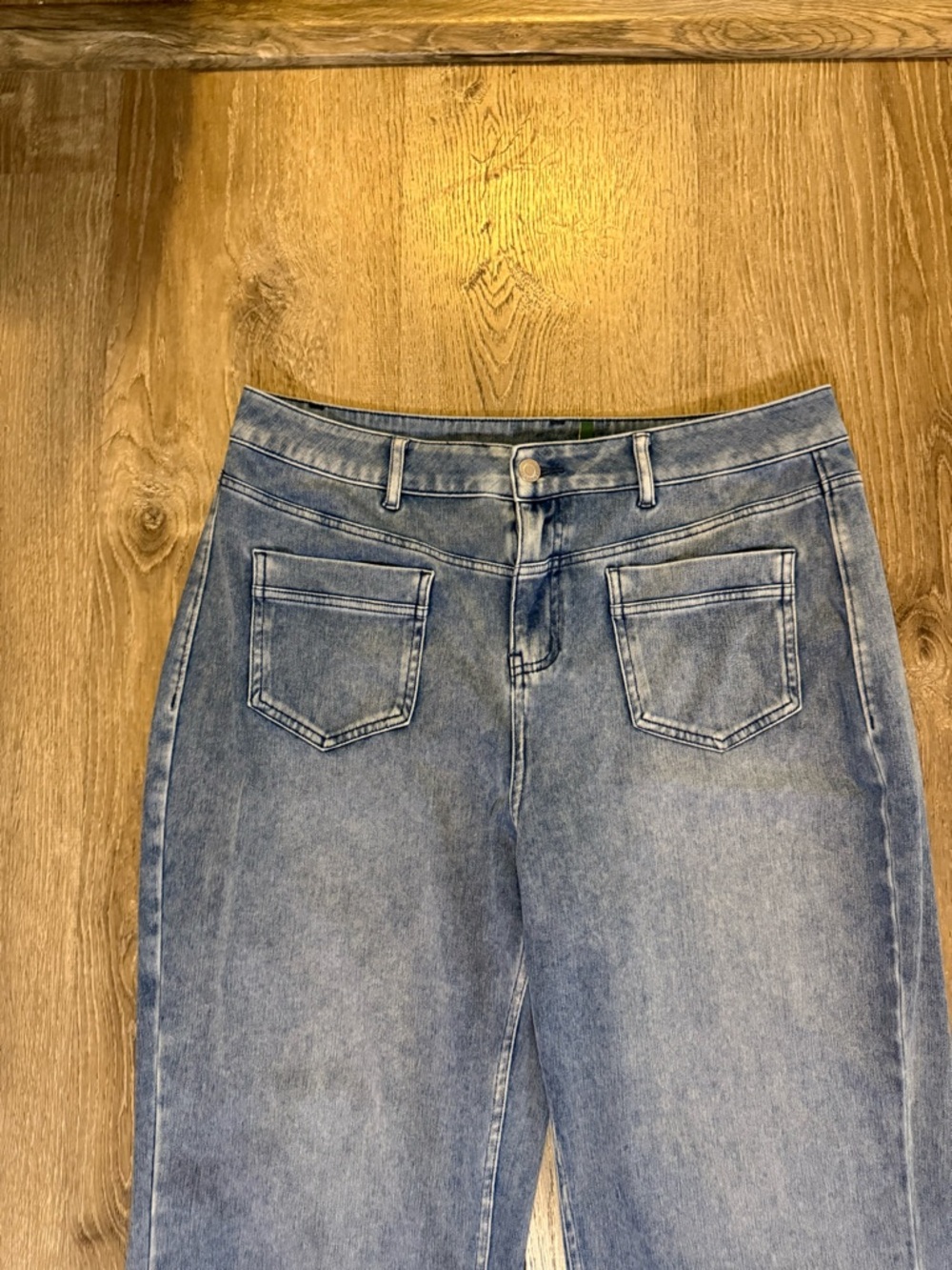 Halara Flex Mid Rise Straight Leg Casual
Jeans with Pockets (large) - Picture 6 of 8